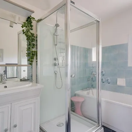 Сasa de vacaciones Charmante T3, Jardin Spacieux, Parking, Proche & Thermes Cazaubon