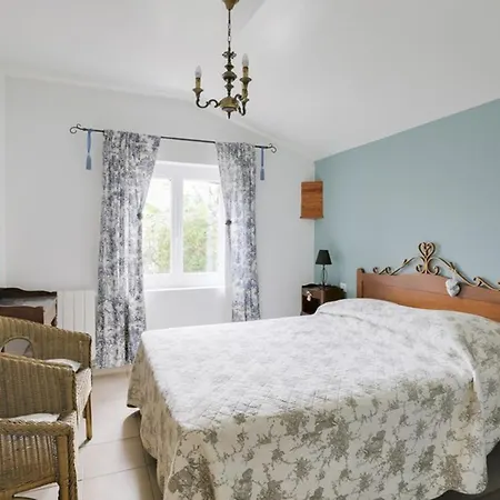 Сasa de vacaciones Charmante T3, Jardin Spacieux, Parking, Proche & Thermes Cazaubon