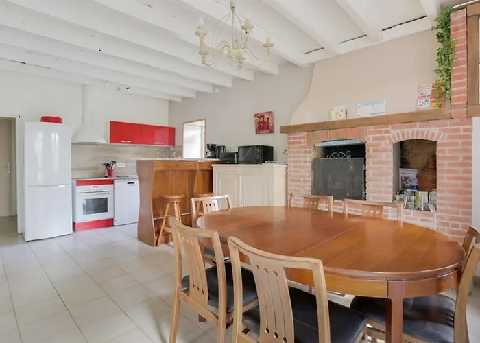 Charmante T3, Jardin Spacieux, Parking, Proche & Thermes - Fr-1-841-60 *